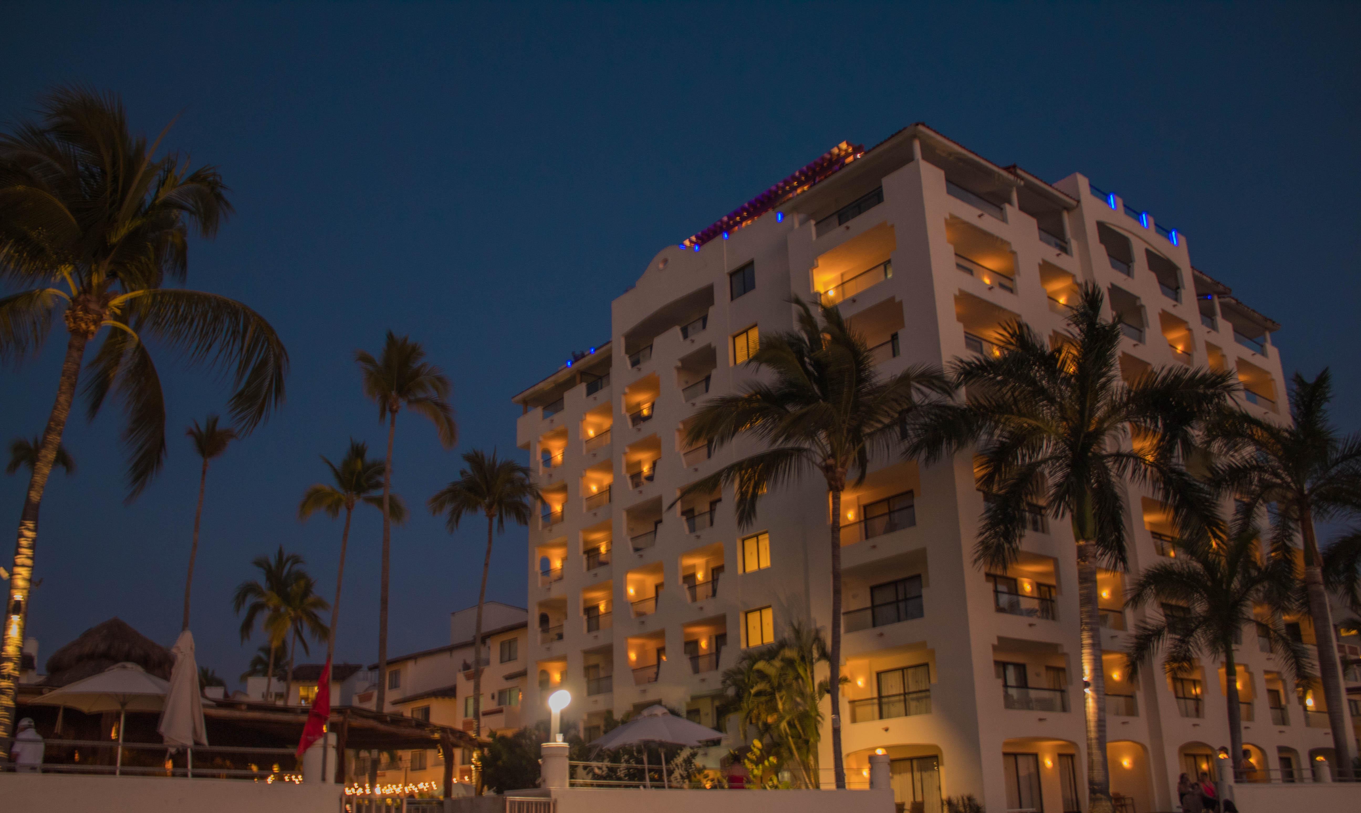 Plaza Pelicanos Grand Beach Resort All Inclusive Пуерто Валярта Екстериор снимка