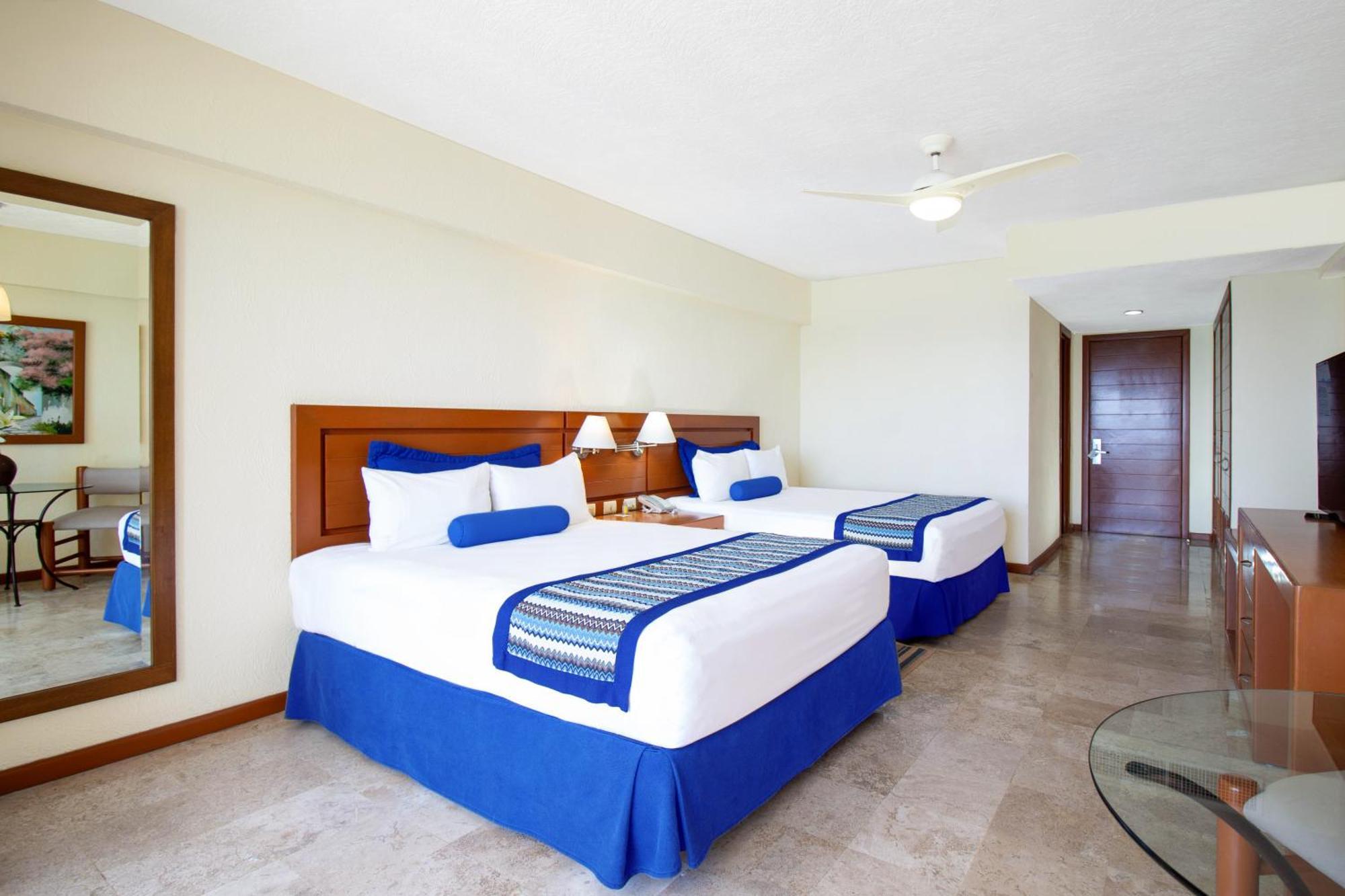 Plaza Pelicanos Grand Beach Resort All Inclusive Пуерто Валярта Екстериор снимка