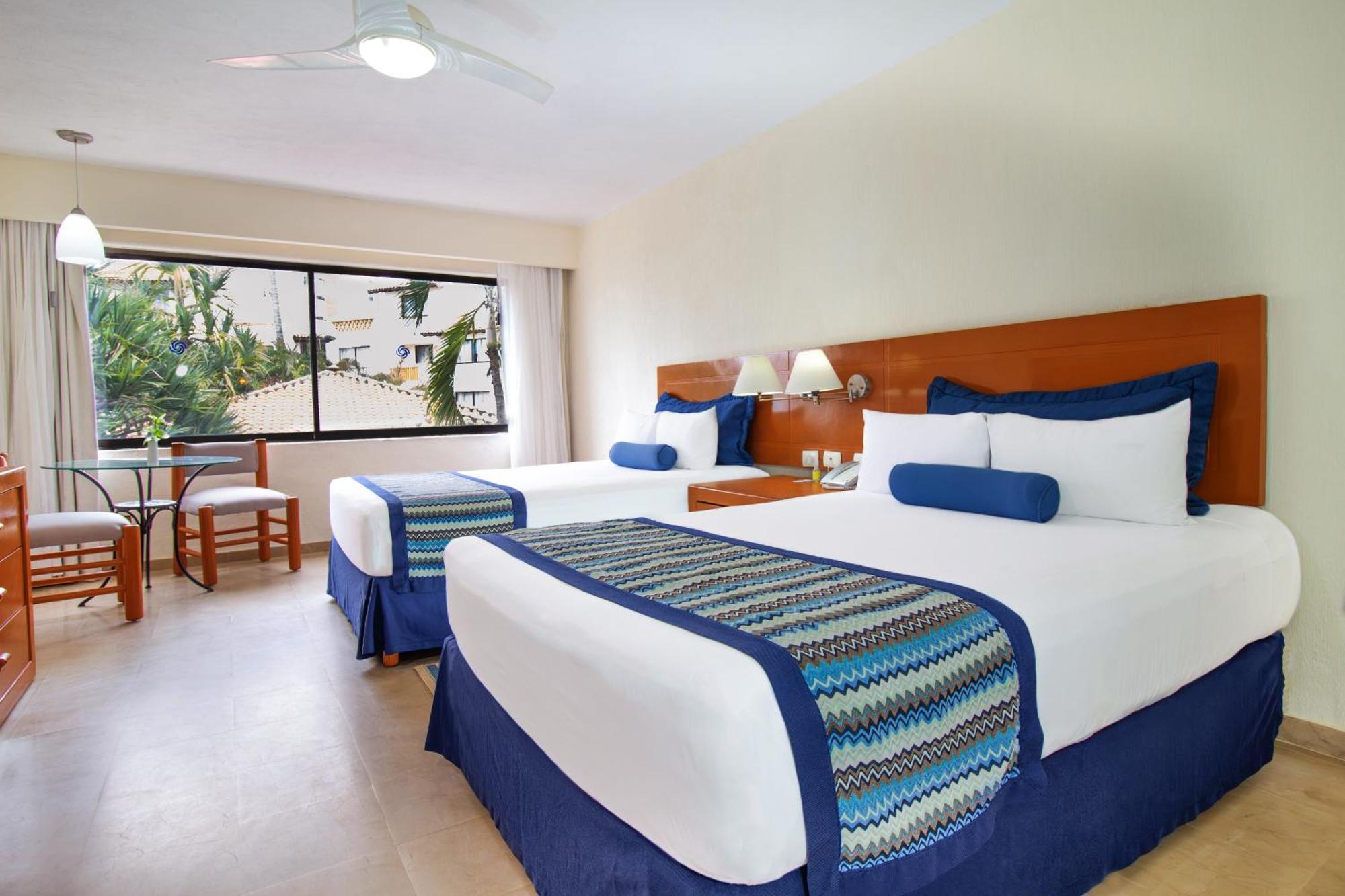 Plaza Pelicanos Grand Beach Resort All Inclusive Пуерто Валярта Екстериор снимка