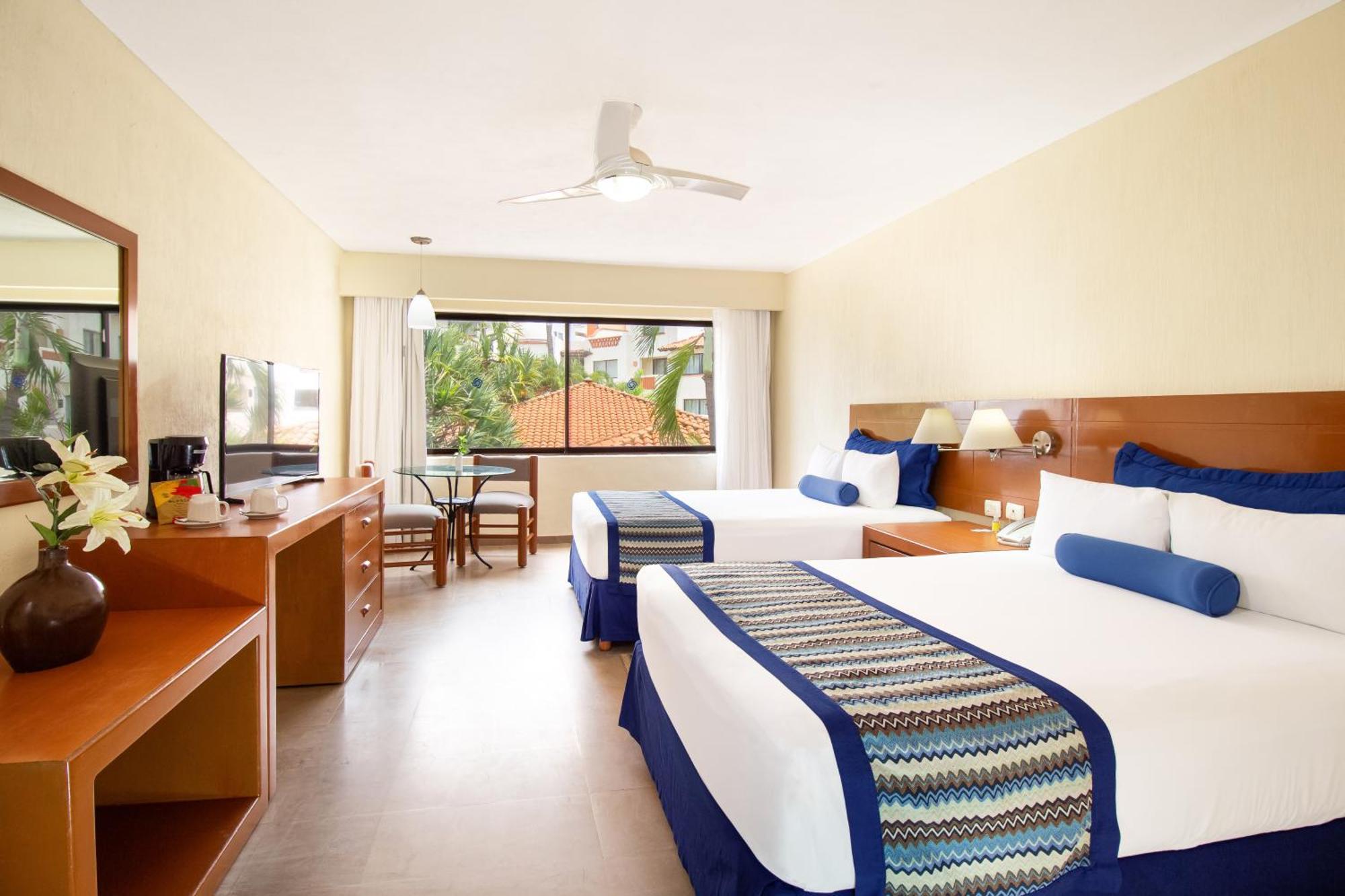 Plaza Pelicanos Grand Beach Resort All Inclusive Пуерто Валярта Екстериор снимка