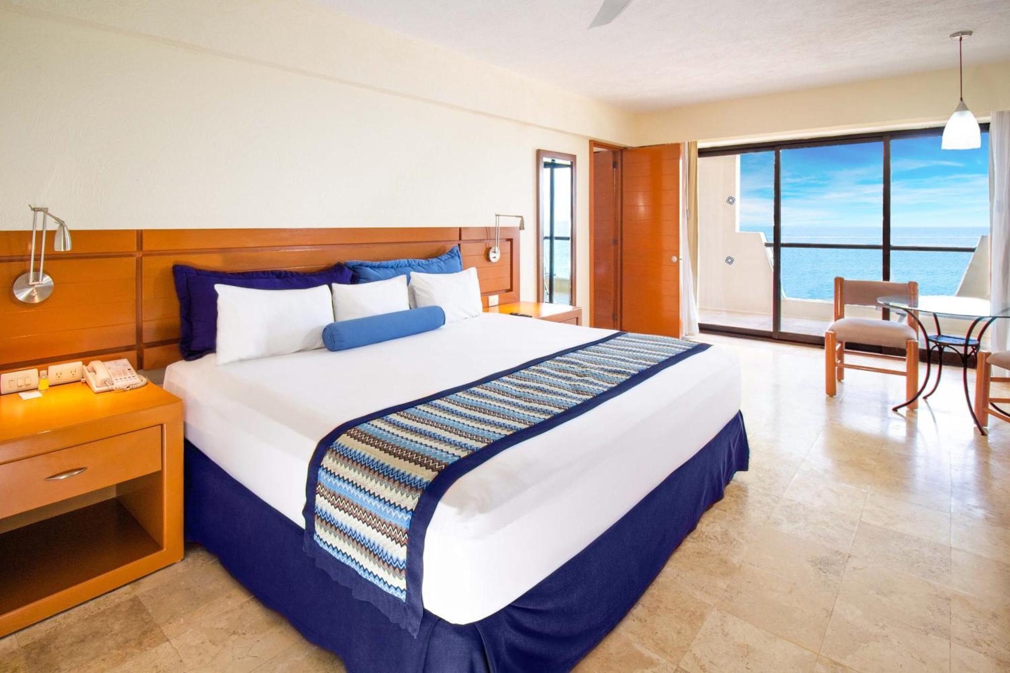 Plaza Pelicanos Grand Beach Resort All Inclusive Пуерто Валярта Екстериор снимка
