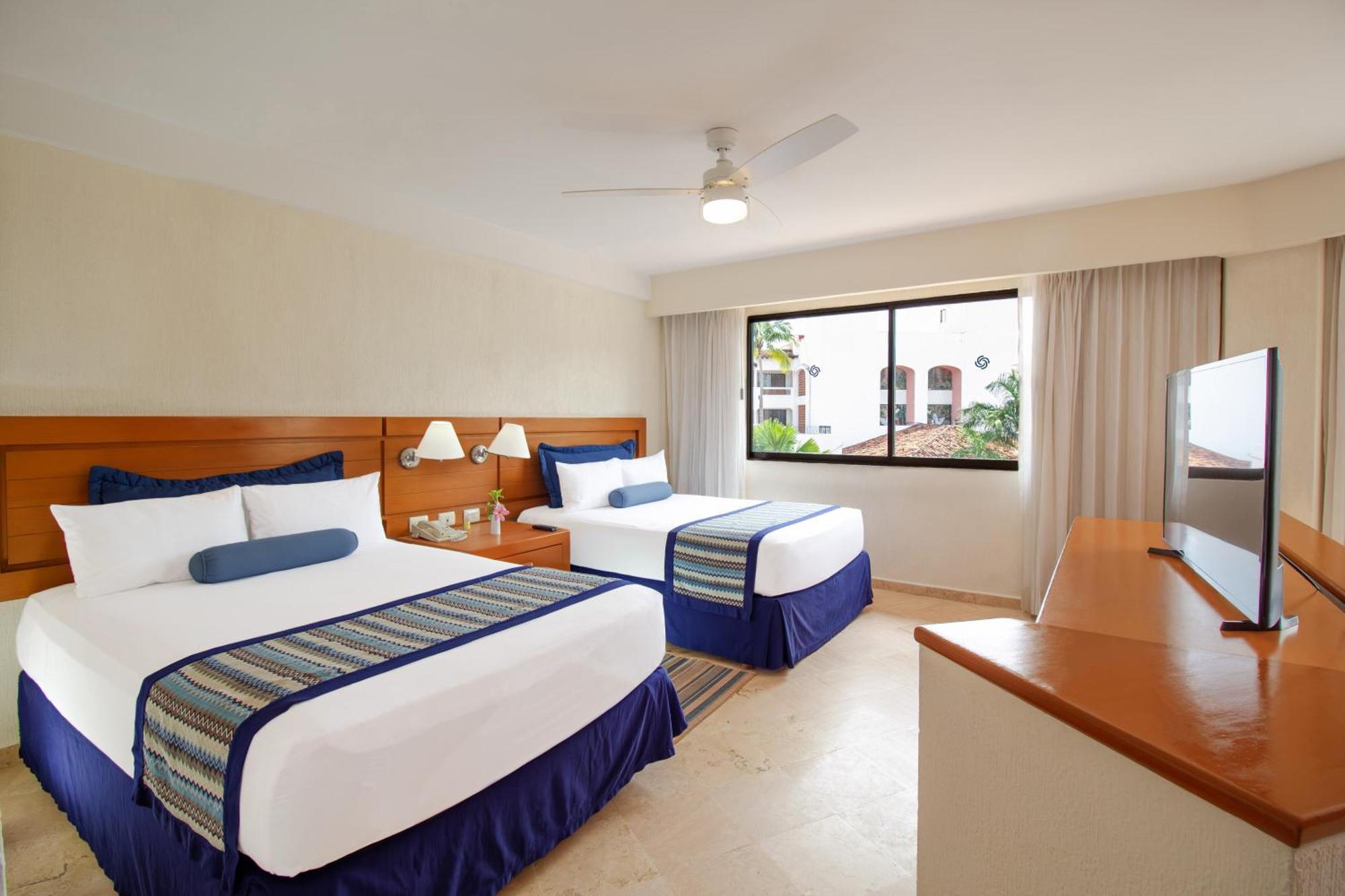 Plaza Pelicanos Grand Beach Resort All Inclusive Пуерто Валярта Екстериор снимка