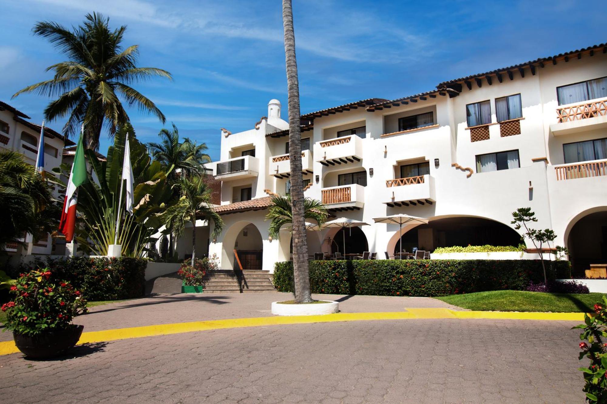 Plaza Pelicanos Grand Beach Resort All Inclusive Пуерто Валярта Екстериор снимка